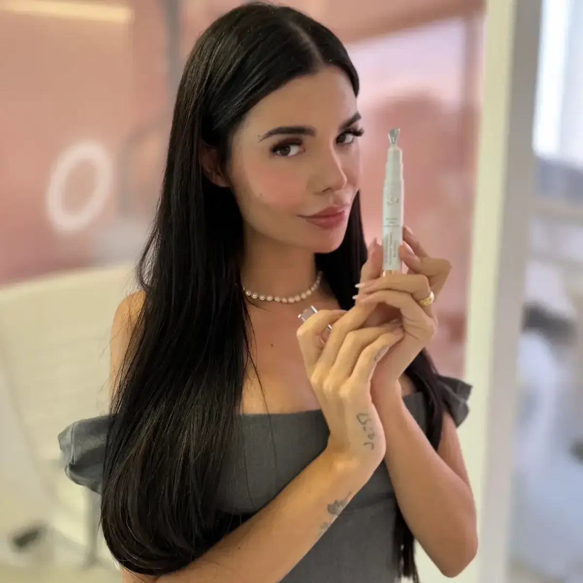 Camila Barrientos Lip Repairer